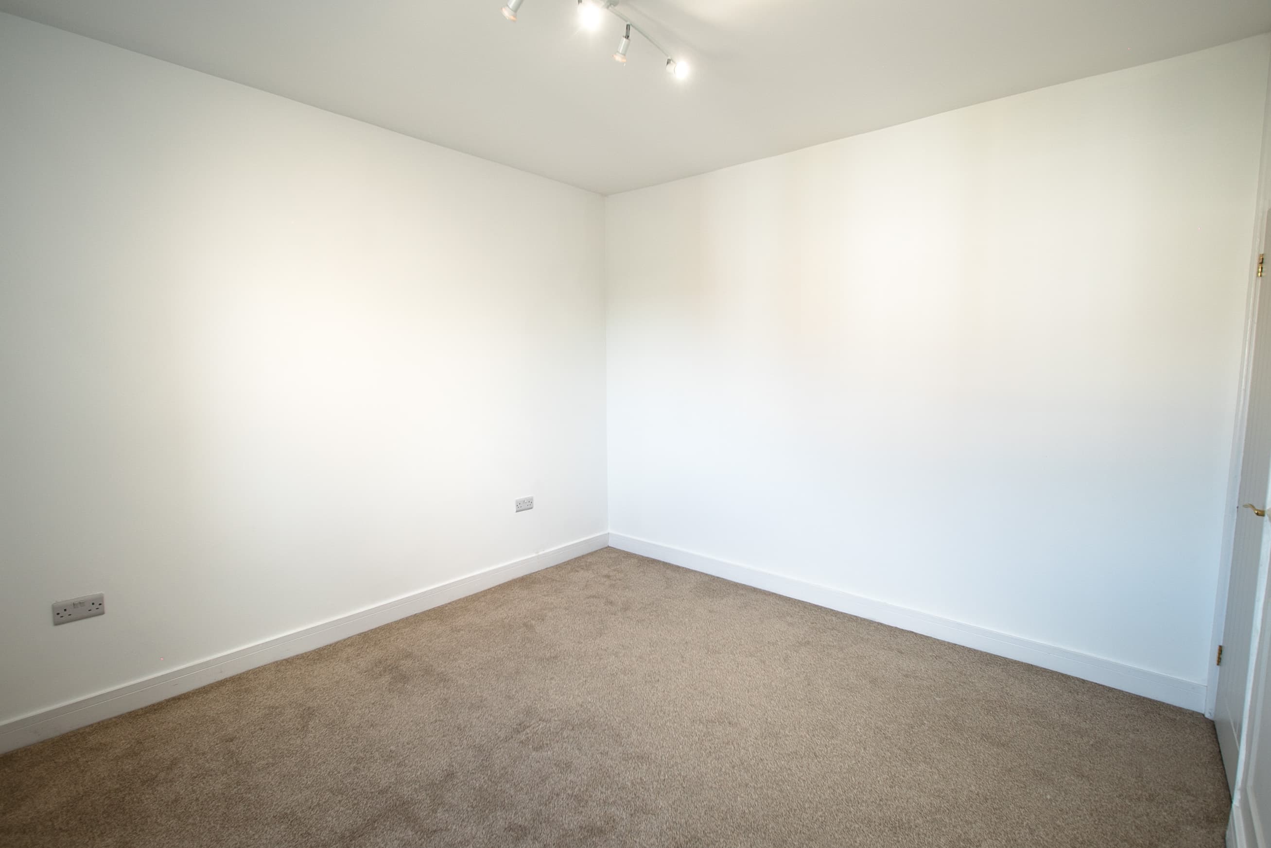 Connaught Road #36a
