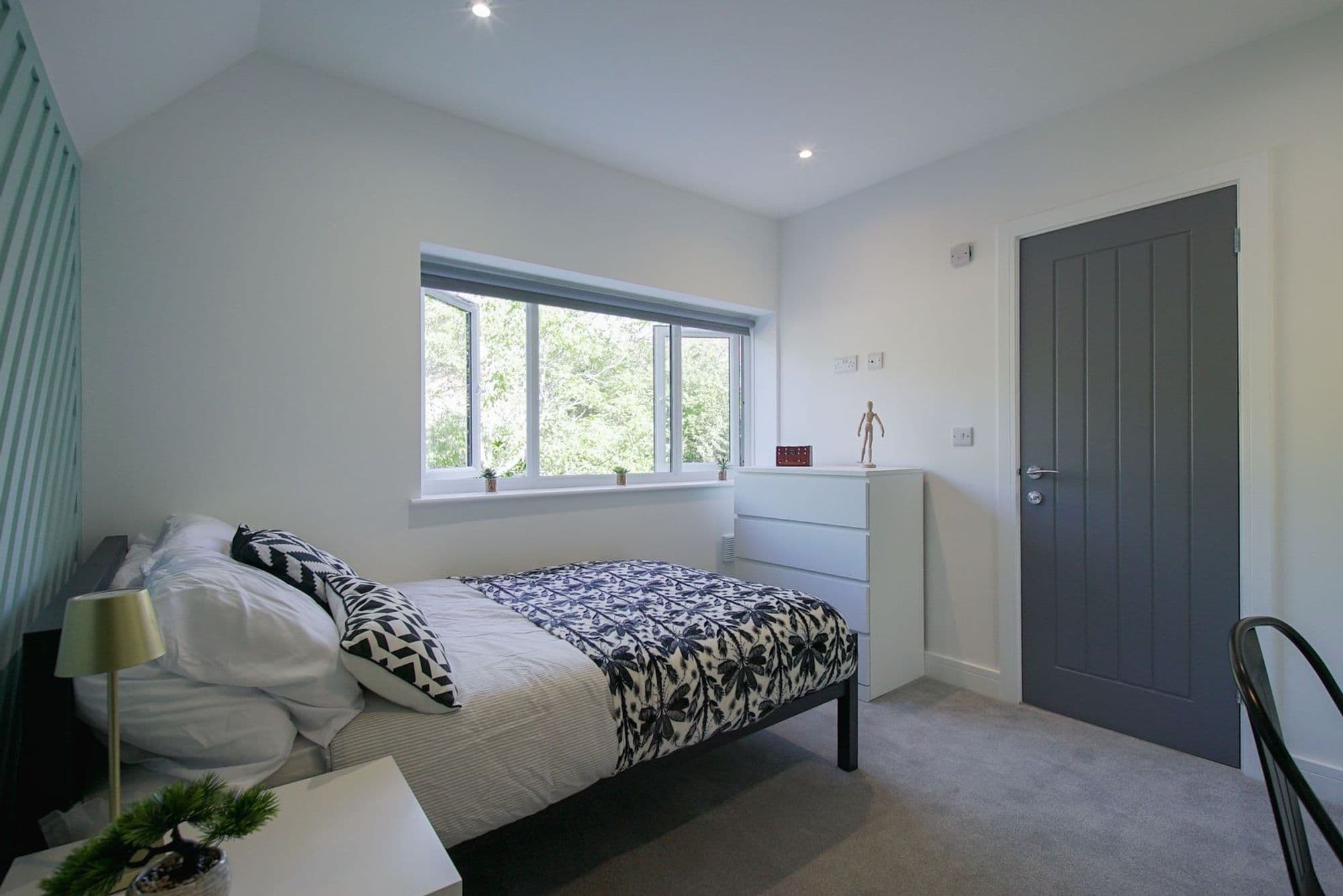 16 CROMWELL ROAD-15
